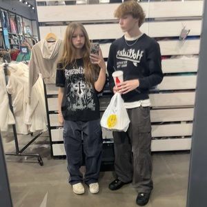 Meet your Posher, Gregory